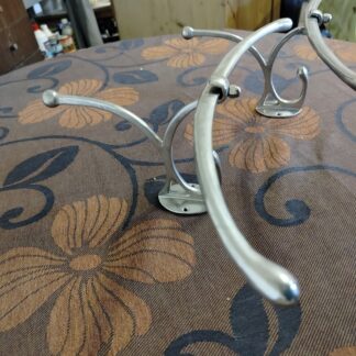 Věšák chrom na zeď 2ks