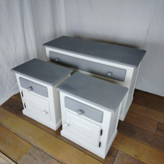 Komoda a noční stolky