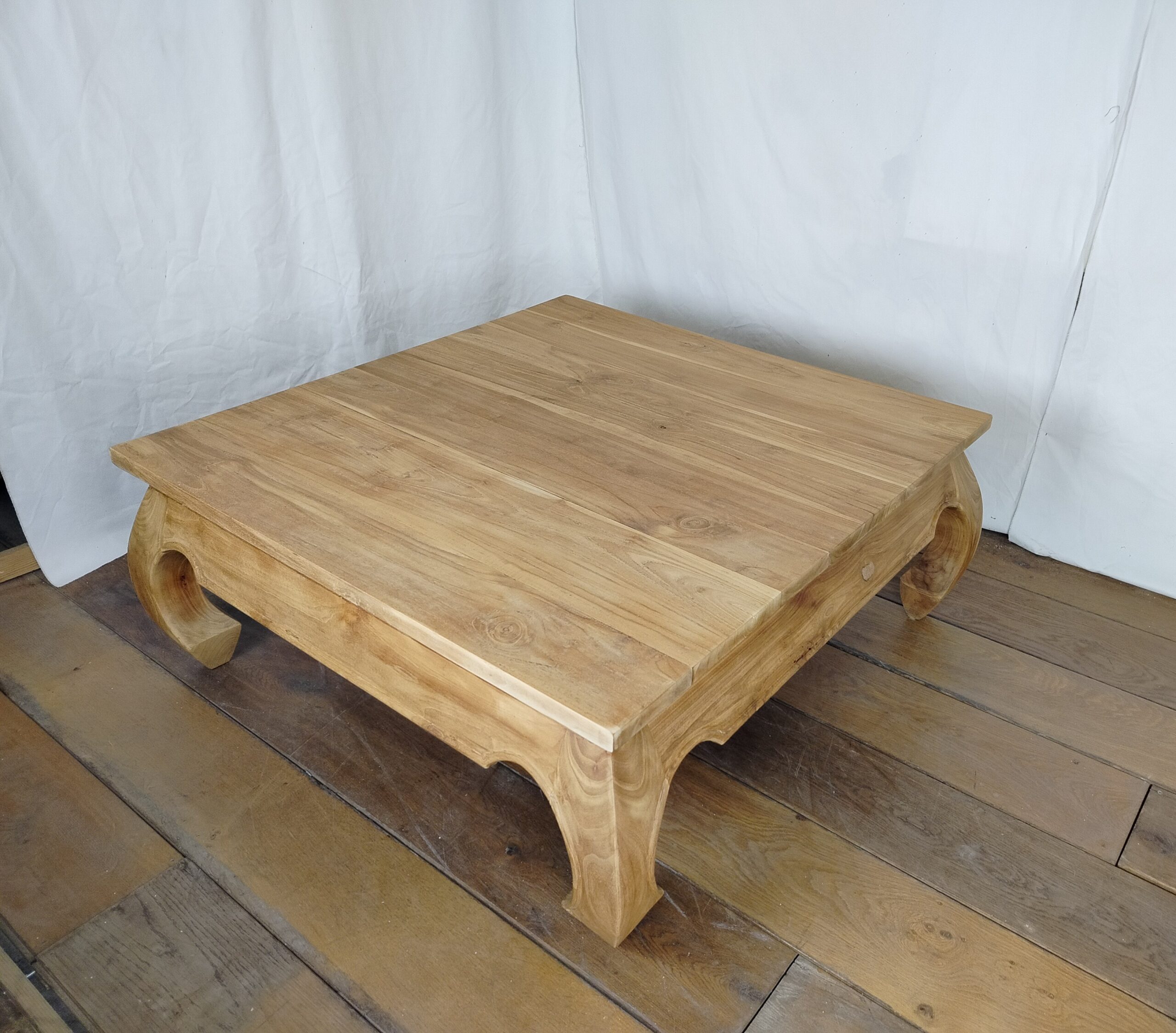 deska opiového stolku